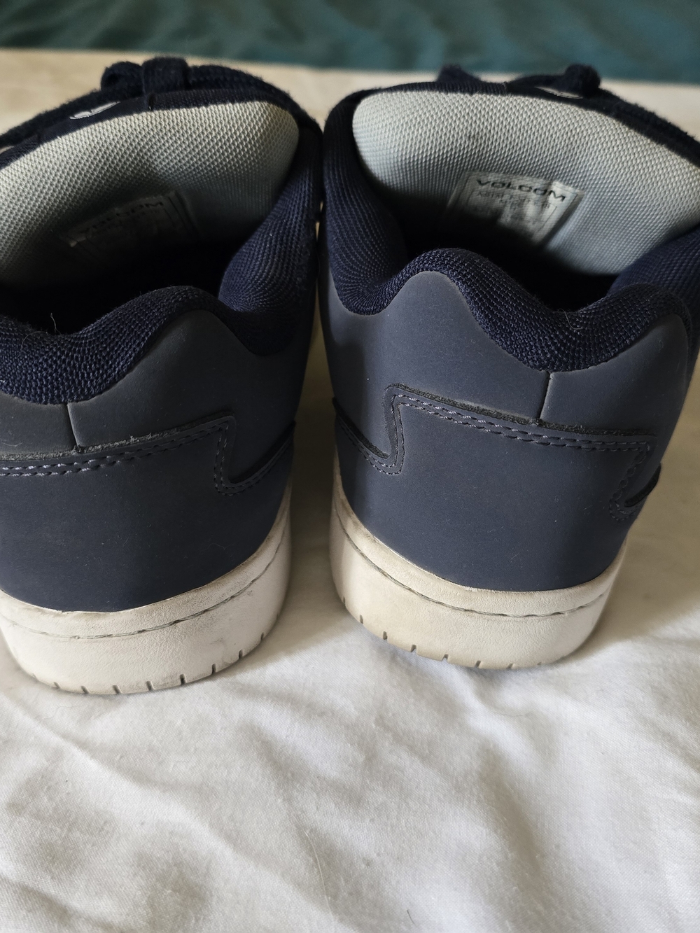 Volcom Stone Navy and White Mens Skate Shoes - Picture 8 of 11